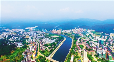 航拍白沙黎族自治县县城.(白沙招商办供图)